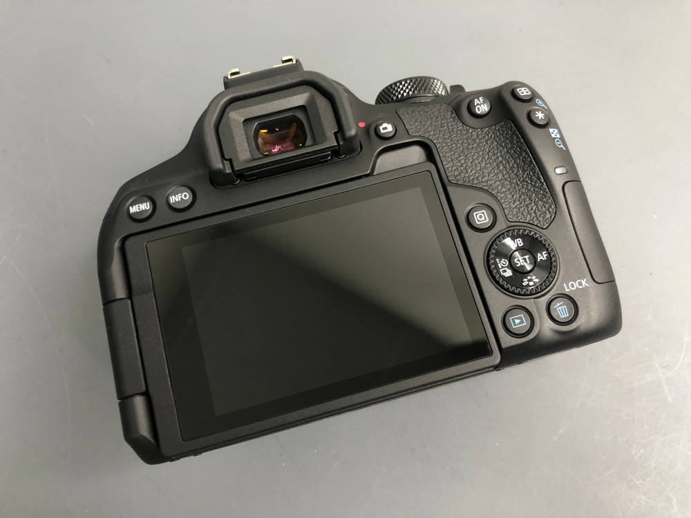 Canon EOS 850D