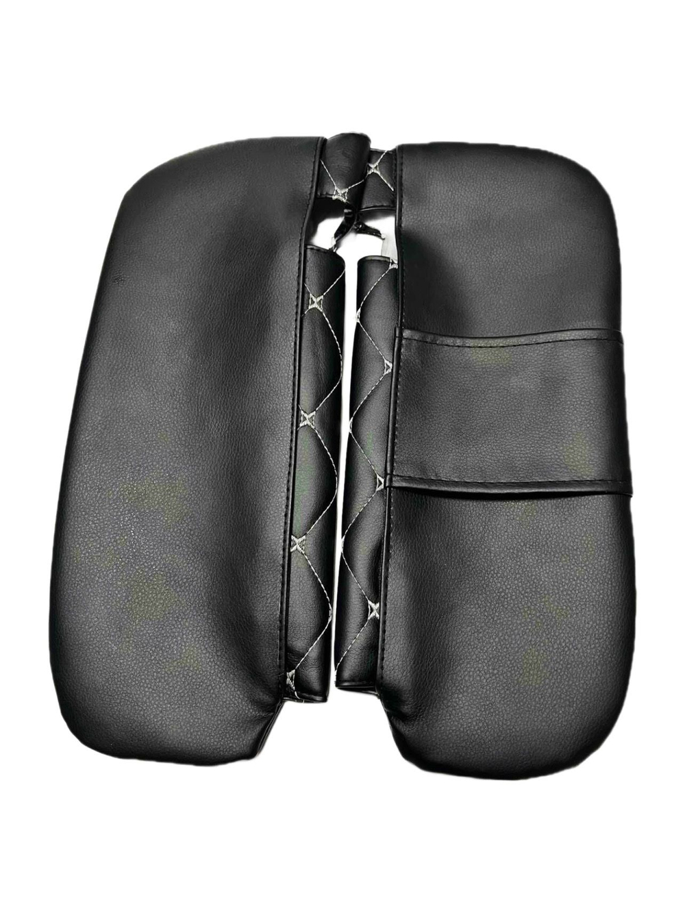 Чехлы на козырьки Kia Rio, Hyundai Solaris (2011-2017) белая нить Бабочка