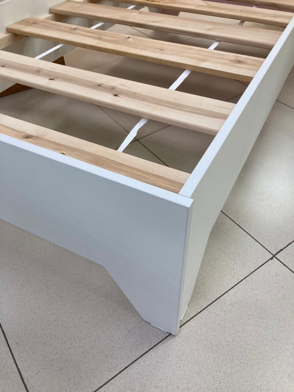 Кровать Облако 800*1600 белый/орхидея