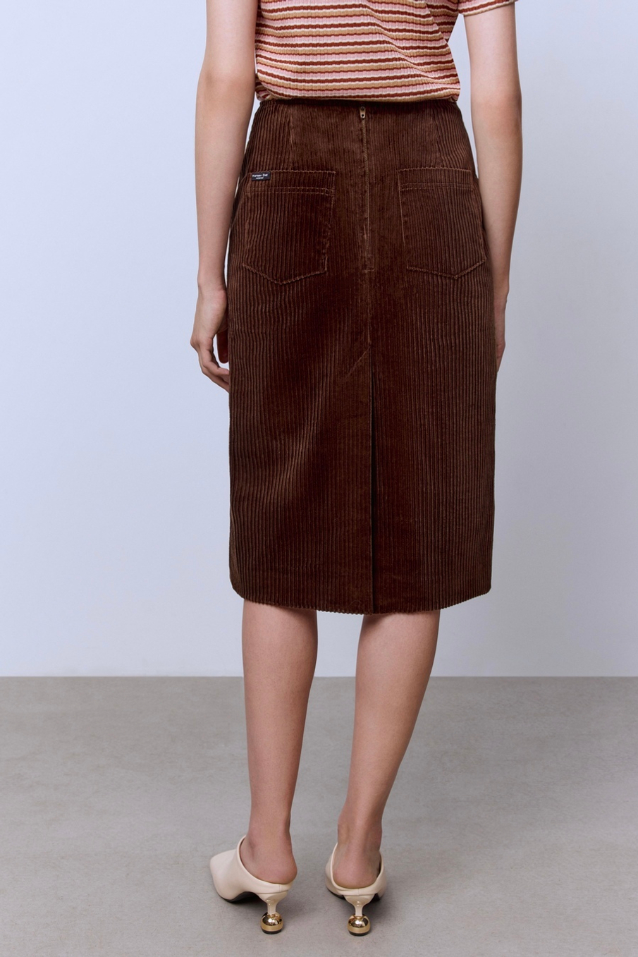 Юбка миди из вельвета