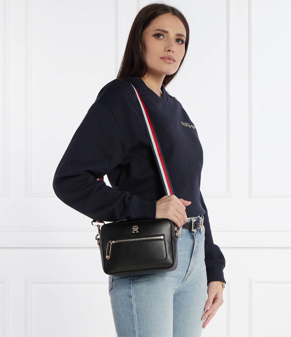 Сумка-мессенджер ICONIC Tommy Hilfiger - черный(AW0AW15864)