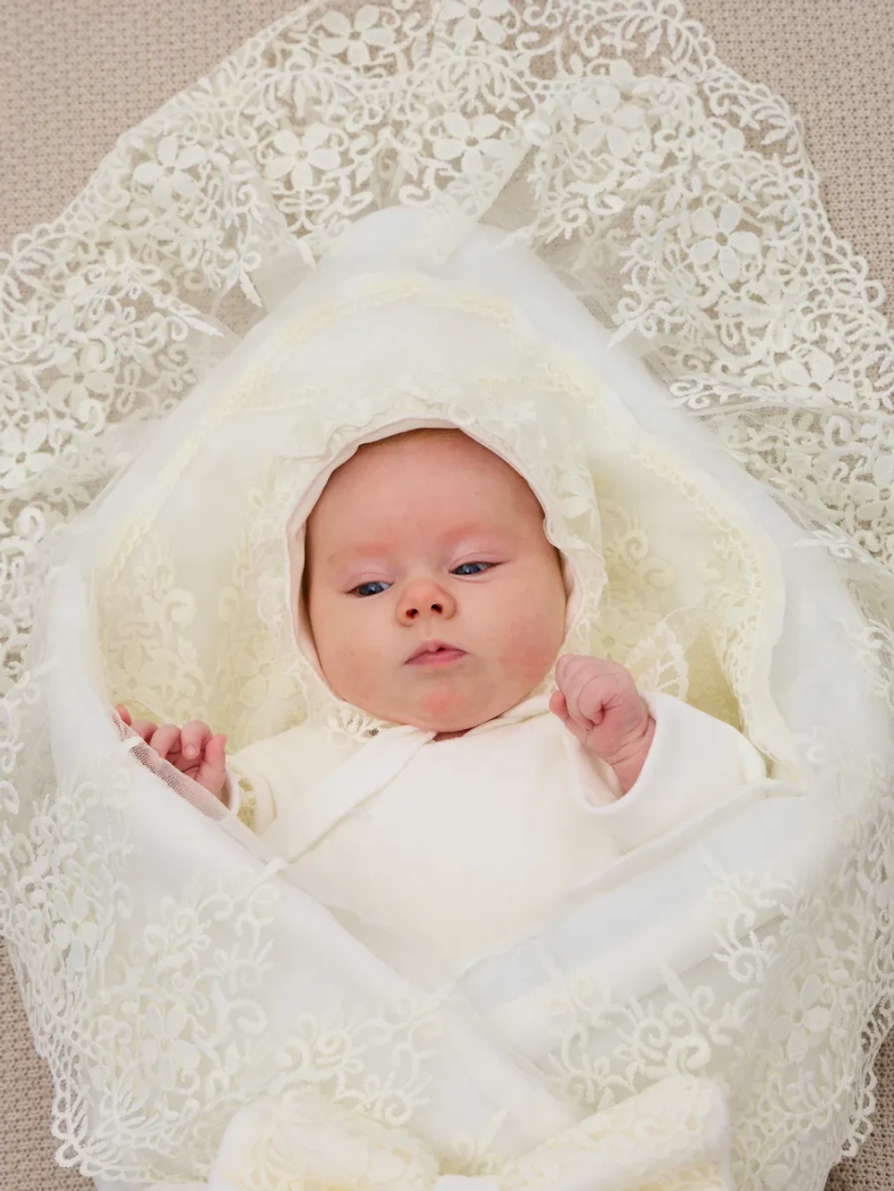 Конверт на выписку новорожденного весна