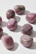 Родонит галтовка