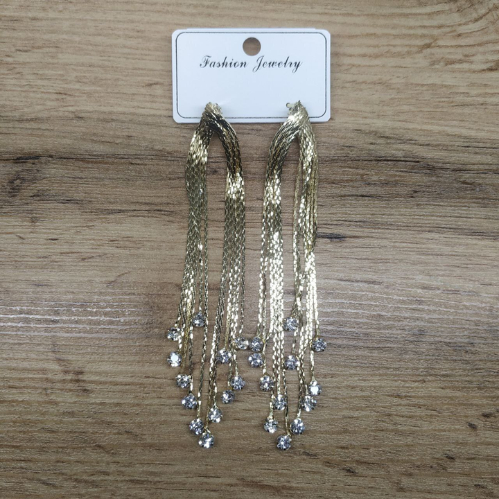 Серьги англ.заст. Bogema уголок внахлест цепочки жгутики 12 кристаллов круг металл золотистый