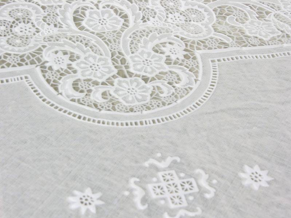 Скатерть 150*264см EMBOSSED