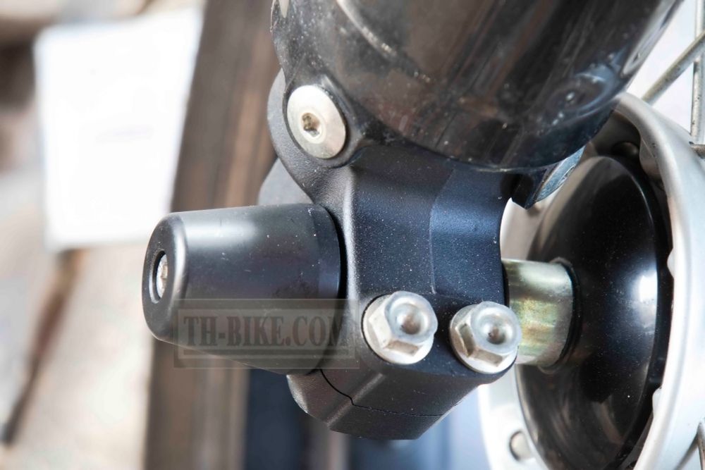 Slider set, front wheel axle. CRF250L-M 2012-2016