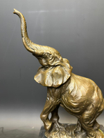 Бронзовая скульптура «Слон с поднятым хоботом»