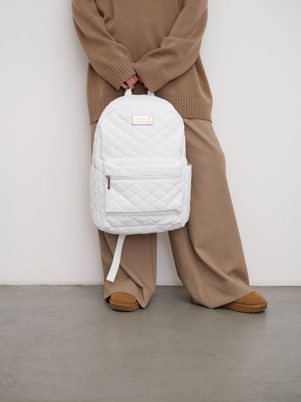 Рюкзак с отделением для ноутбука до 15,6" и USB-портом для зарядки (Стеганый белый)