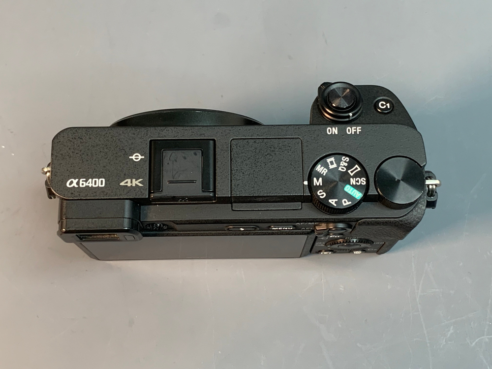 Sony A6400 3.700 кадров