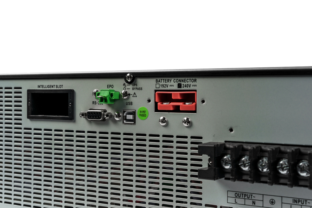 Источник бесперебойного питания  Systeme Electric SRVSE10KRTXLI6U