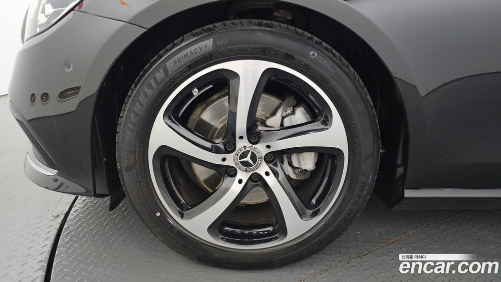Mercedes-Benz E-Class W213 E250 Avangarde (01.2021)