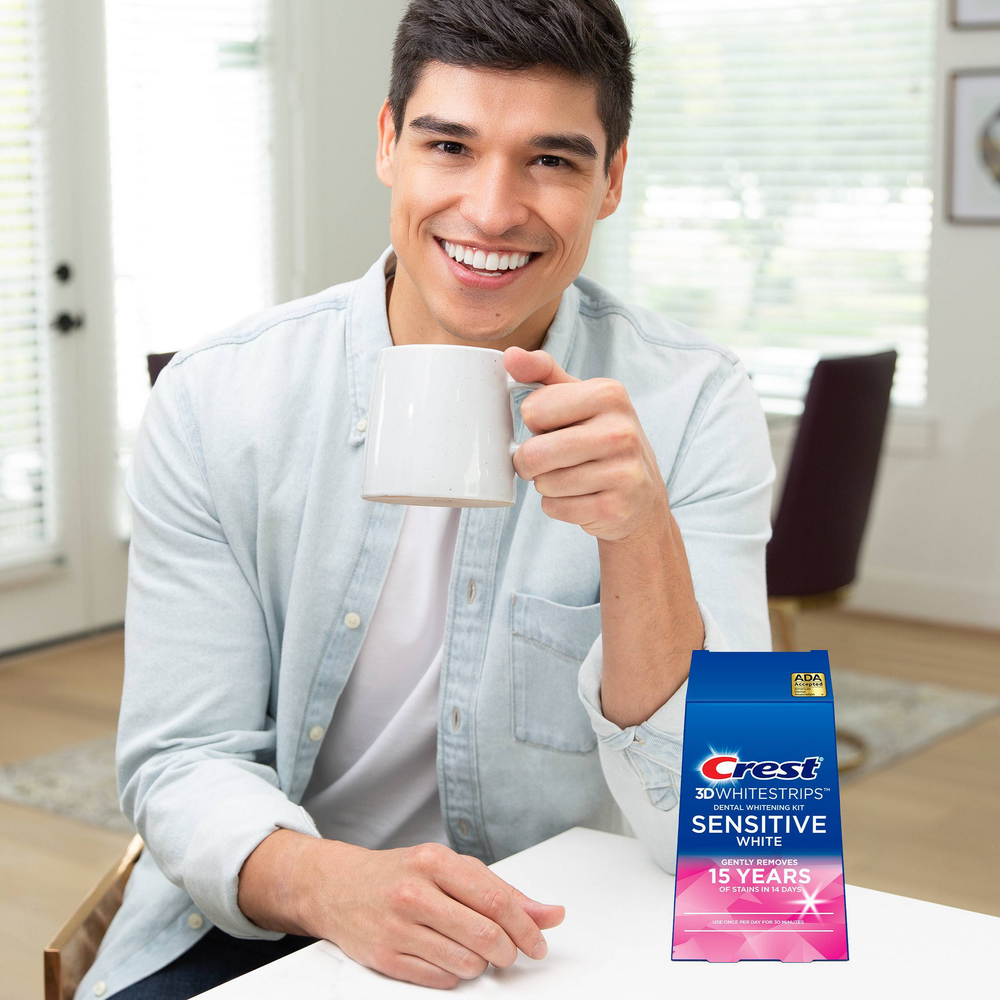 Отбеливающие полоски для зубов Crest 3D Whitestrips Sensitive