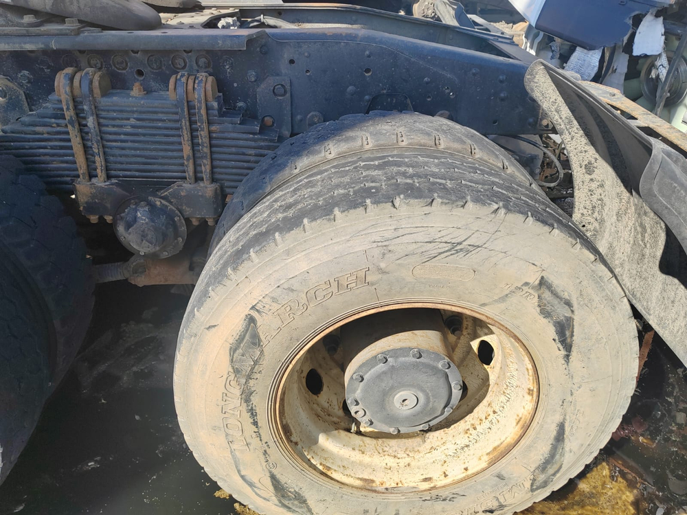 BEIBEN ND* 6x4 Седельный тягач ND4250BD5J7Z25 (Дизельный, 12,5 л, 551 л.с., МТ)