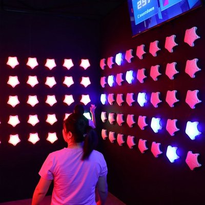 Интерактивная стена с кнопками «Галактика»