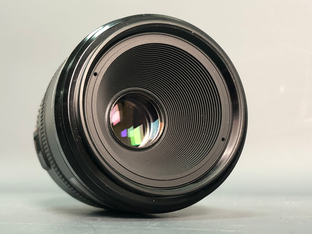 Canon EF 50mm 2.5 Compact Macro