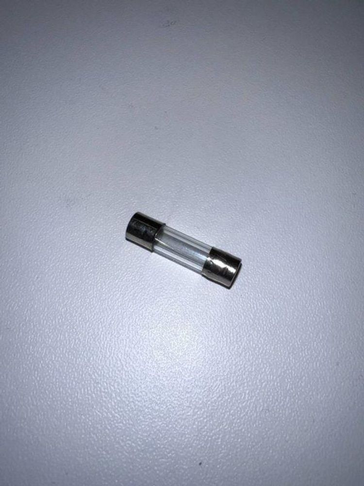 Предохранитель для выносного блока управления АВР DEKraft 42087DEK