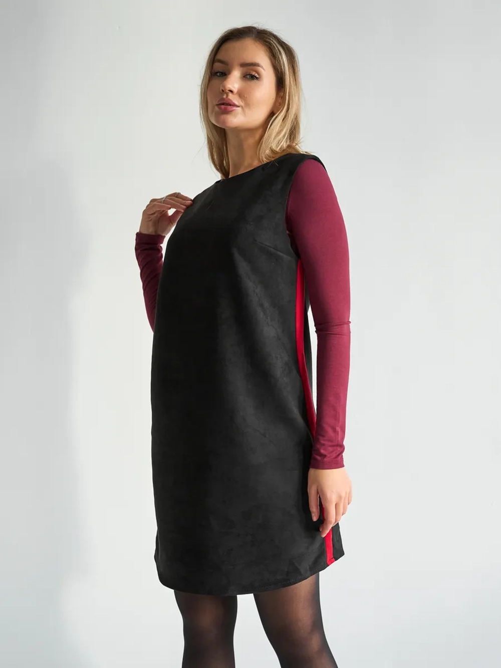 Платье сарафан офисное замшевое А силуэт с лампасами