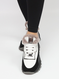 Кроссовки женские зимние