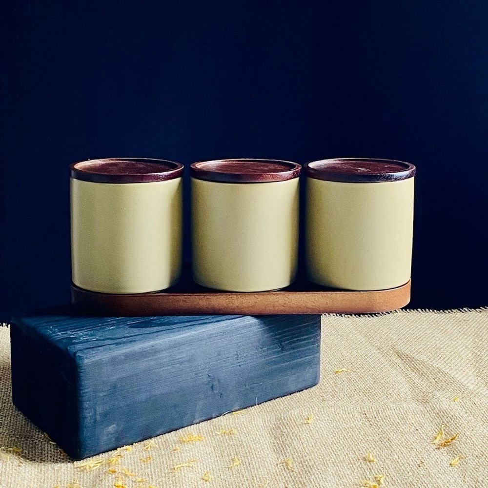 Lenardi 235-106 Набор из 3 банок 350мл с крышками на подставке TROPICAL в под.уп.(х8)Фарфор