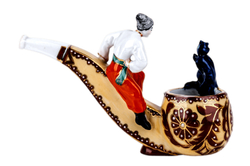Фарфоровая сувенирная трубка «Кузнец Вакула и черт». Киев, СССР, 1950-1960-е гг.