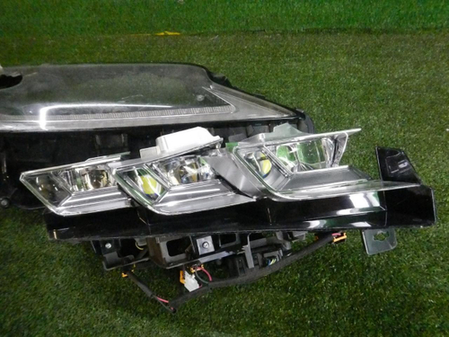 Битая Фара правая Lexus RX 4 (2015-2019) LED под 1 блок