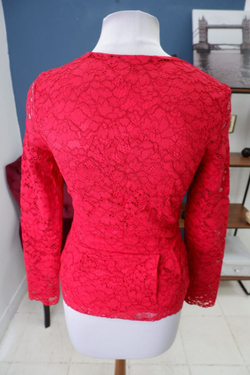 Блузка Zolla красная с кружевом 44 размер