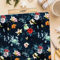 Ткань бифлекс цветы на темно-синем фоне