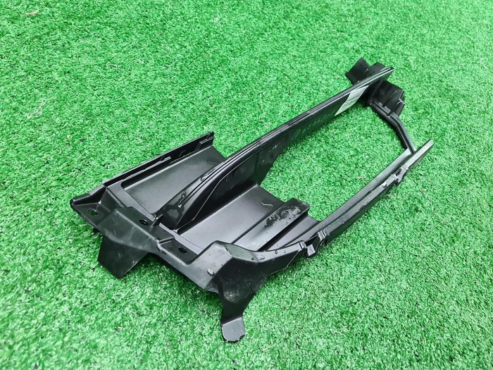 Решетка перед. бампера Porsche Panamera 971 20-24