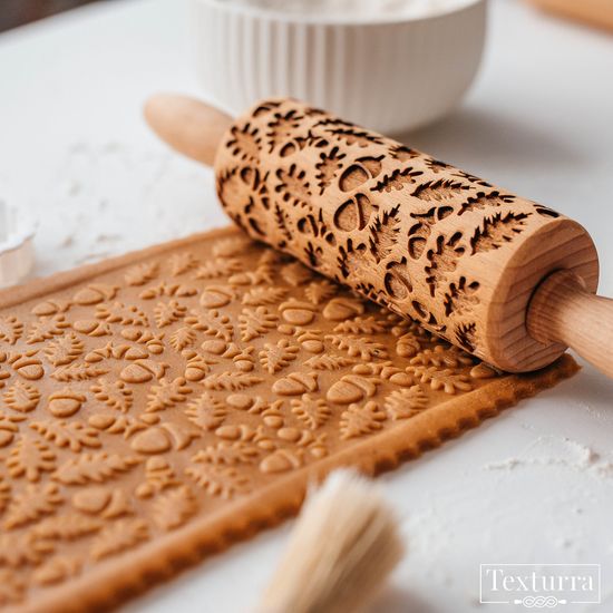 Малая скалка с узором Дубовые листочки