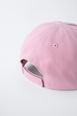 ZARA КЕПКА VARSITY, ЦВЕТ РОЗОВОГО ДЕРЕВА