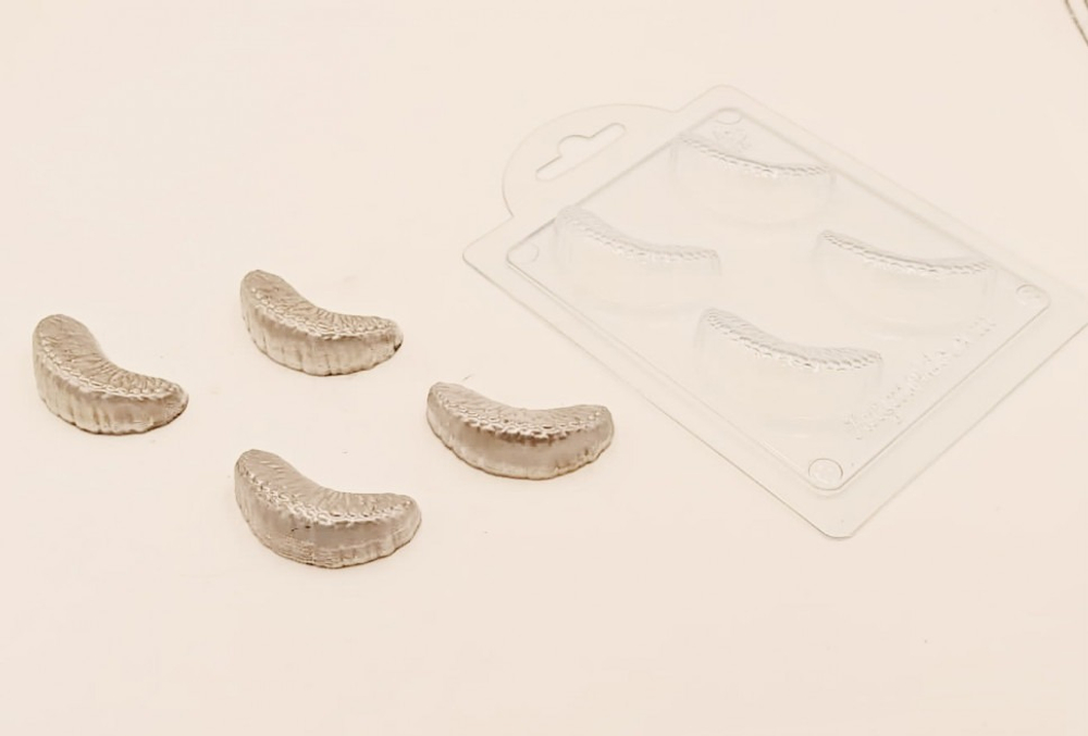 Пластиковая форма для шоколада "Дольки цитруса мини"