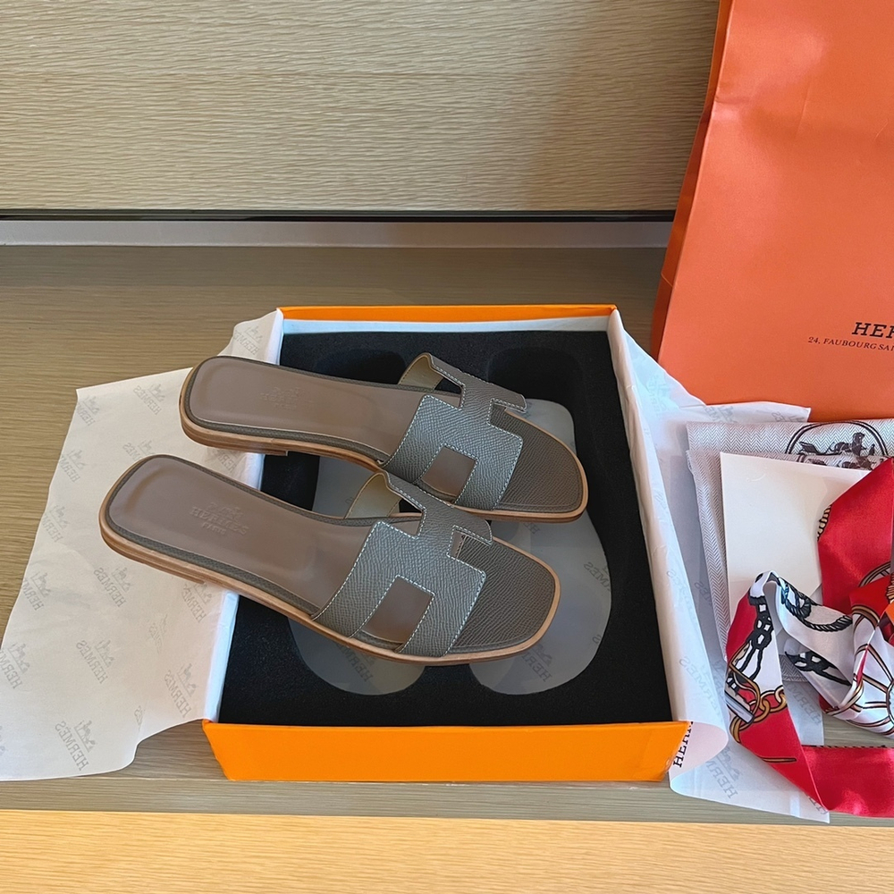 Hermes Oran Sandal