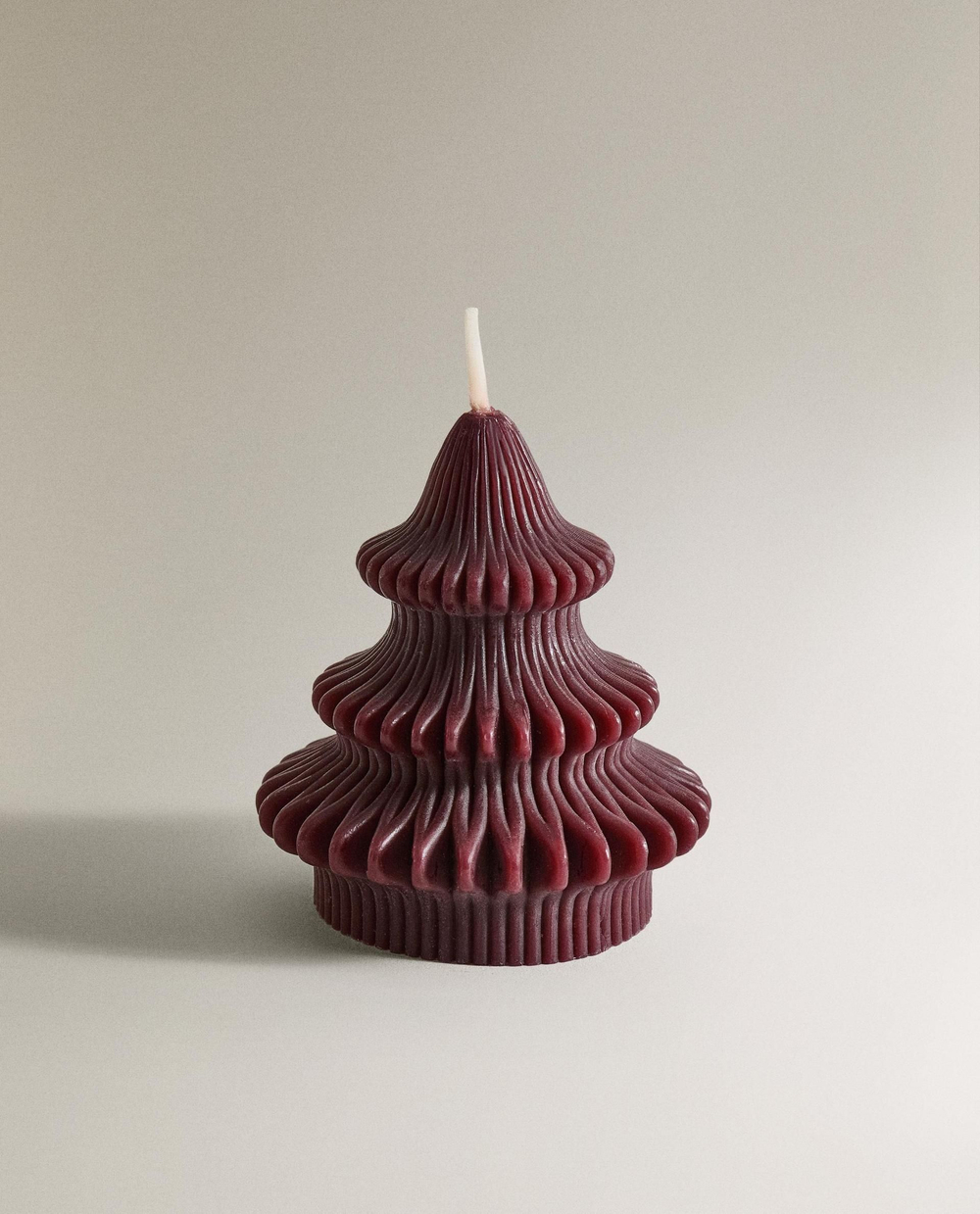 Zara Home - Ароматическая свеча рождественская елка пряник