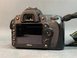 Nikon D90 4.100 кадров