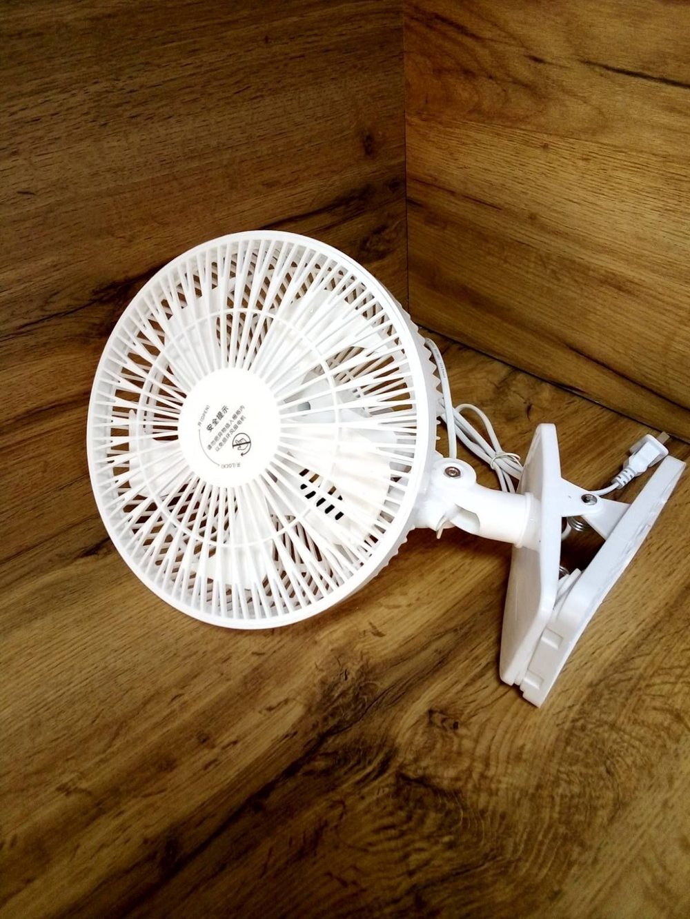Вентилятор 5-лопастной на прищепке + основание