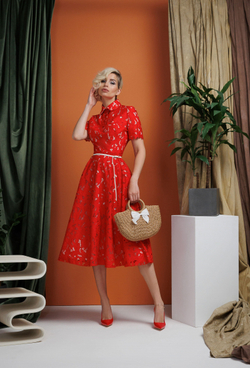 Кружевное платье с короткими рукавами красное 08-02-25 SS