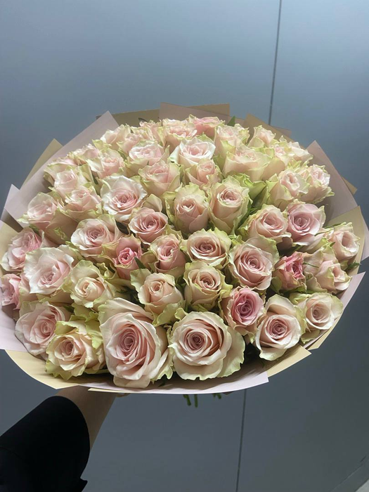 Букет из роз "Пинк Атена" (51 шт) 