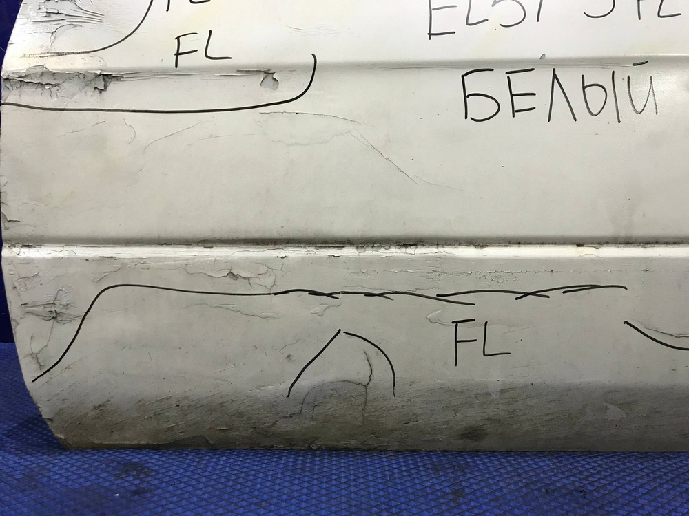 Дверь передняя левая TOYOTA CORSA 1997