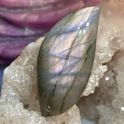 48086 Лабрадор розовый Кулон 18*40мм