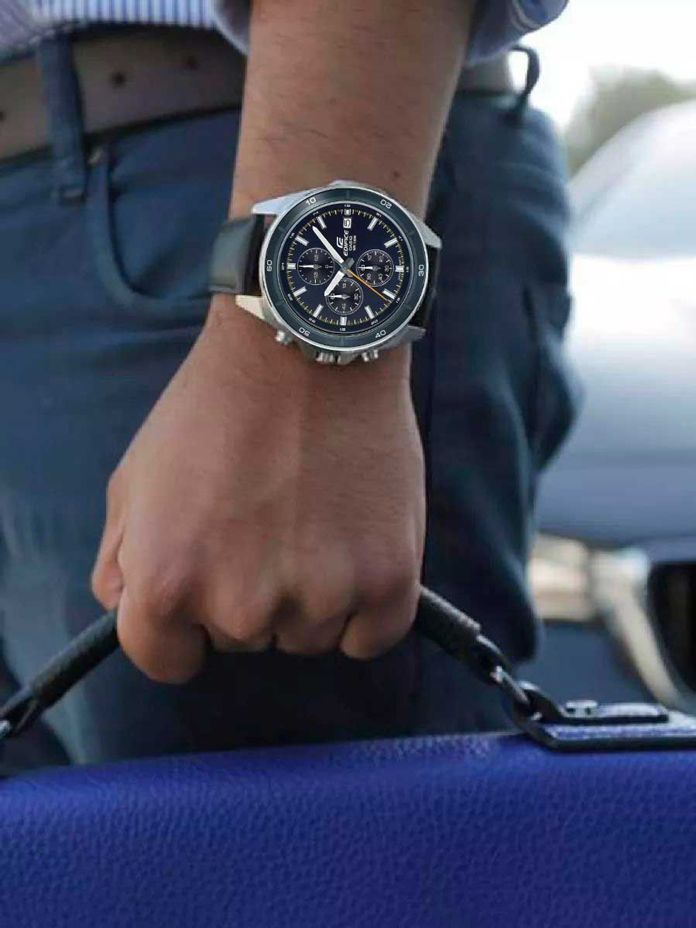 Мужские наручные часы Casio EFR-526L-2C