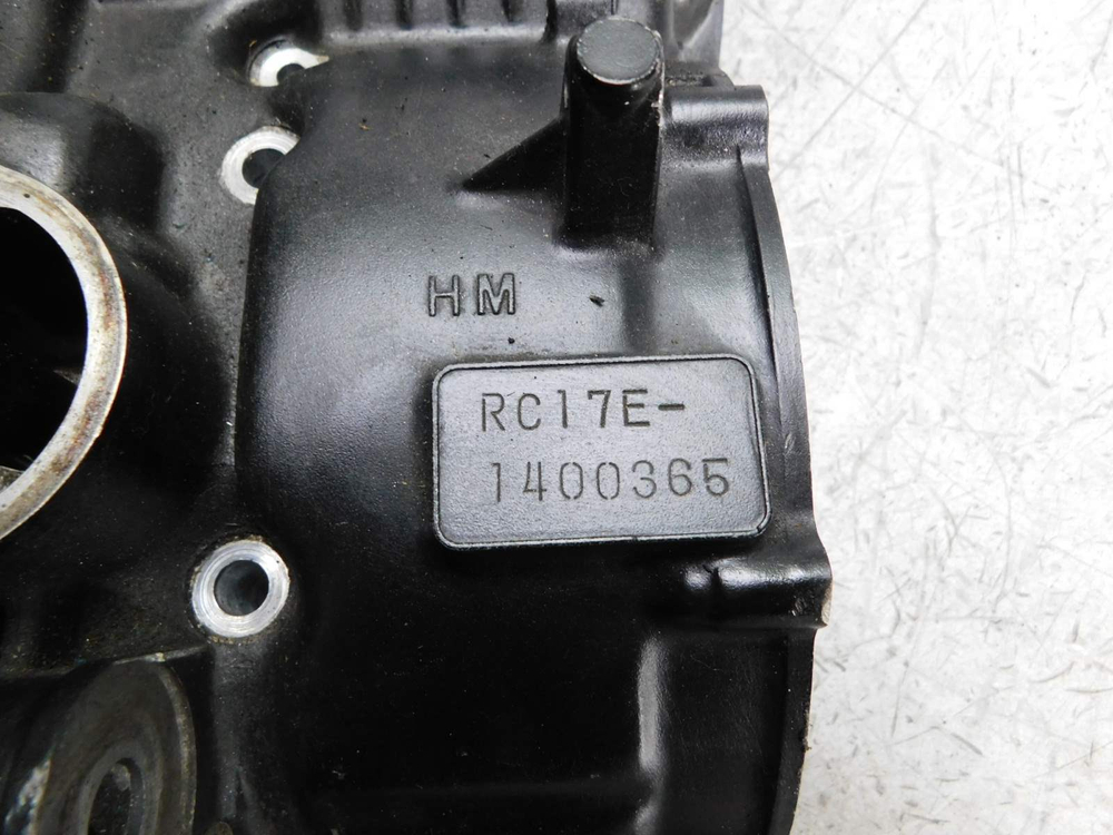 Верхняя часть картера Honda CB750 RC17E