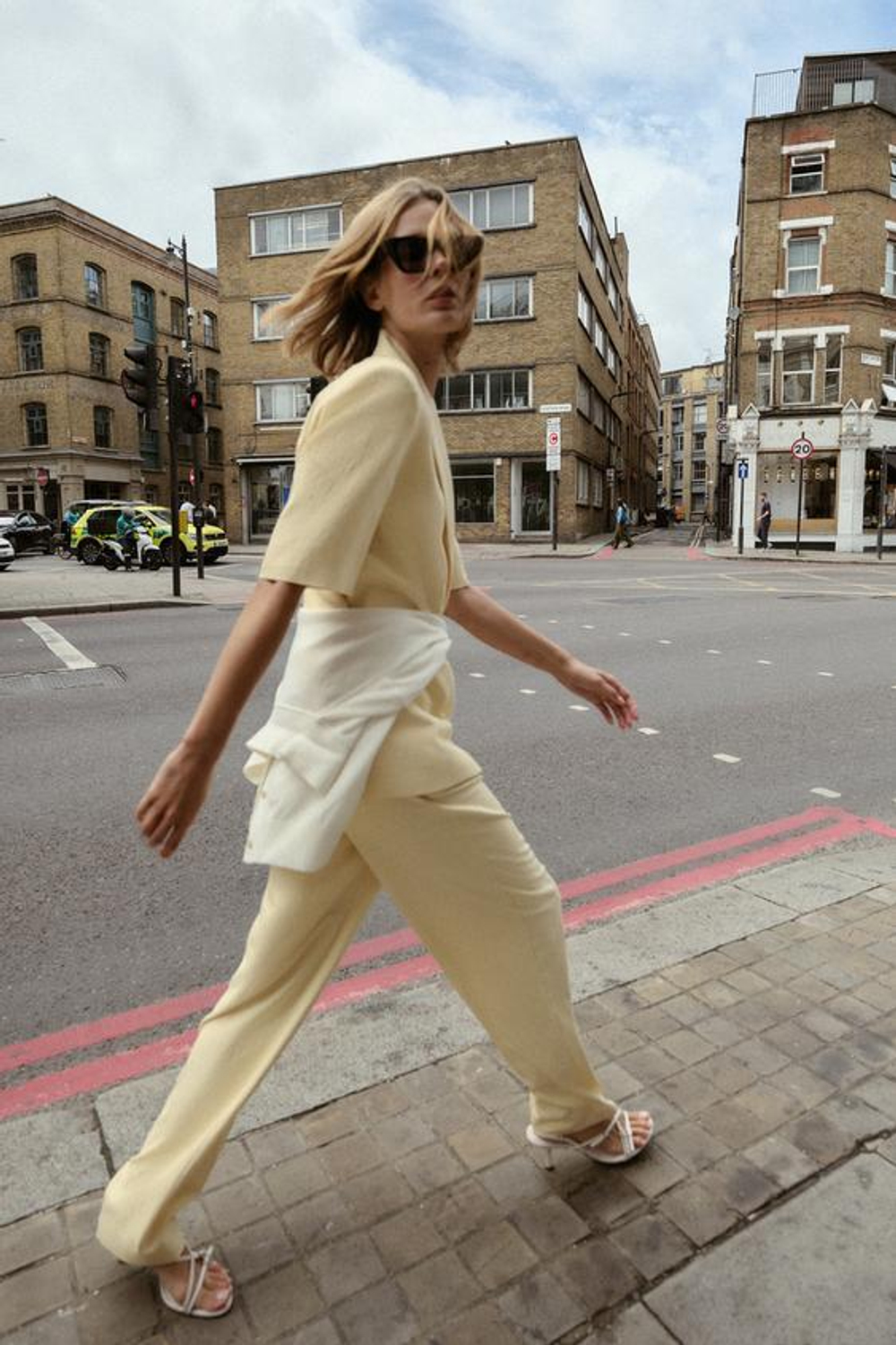 ZARA БРЮКИ ПРЯМОГО КРОЯ ИЗ РЕЛЬЕФНОЙ ТКАНИ, ЦВЕТ СЛИВОЧНОГО МАСЛА