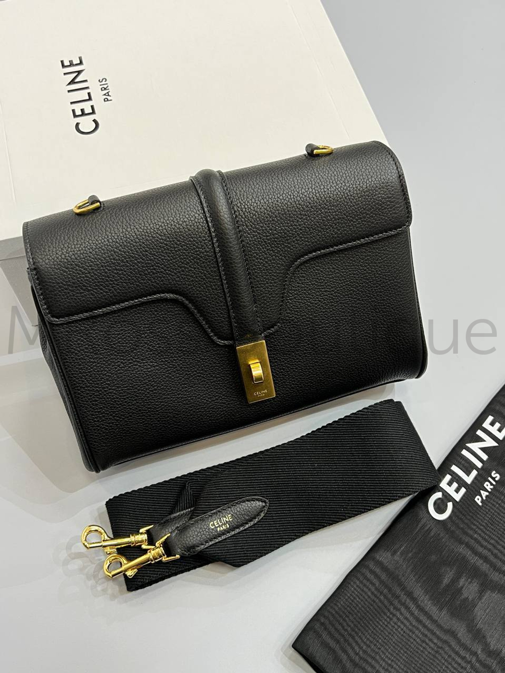 Женская брендовая сумка Селин (Celine) Teen Soft 16 in Supple Grained Calfskin - Black премиум класса