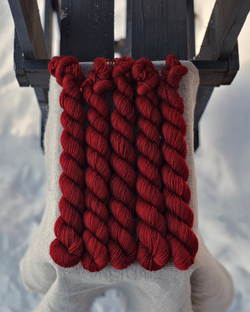 Носочная пряжа с пухом яка "Монастырский красный" (мини)