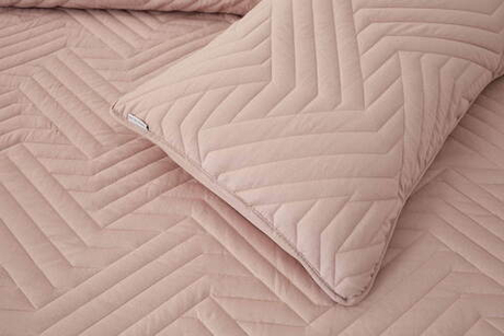 Покрывало 160х220 и наволочка 50х70 Sofi De MarkO Мориц розовое