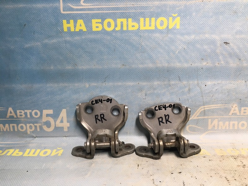 Петля двери задней правой Honda RAFAGA 1996