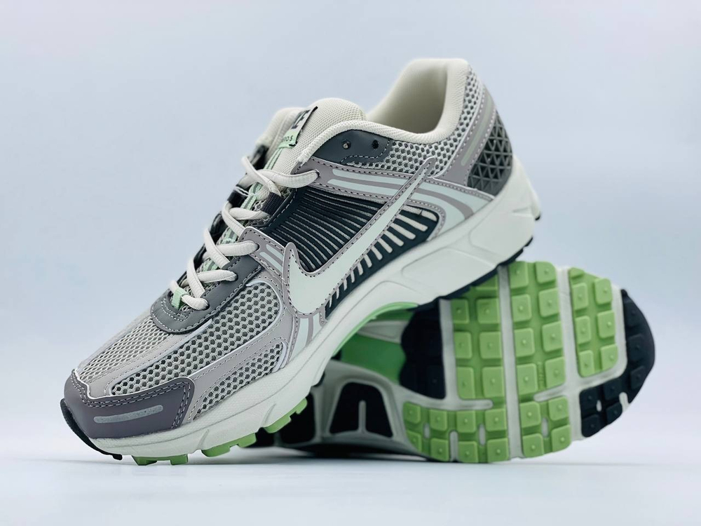 Кроссовки мужские Nike Air Zoom Vomero 5 Cobblestone