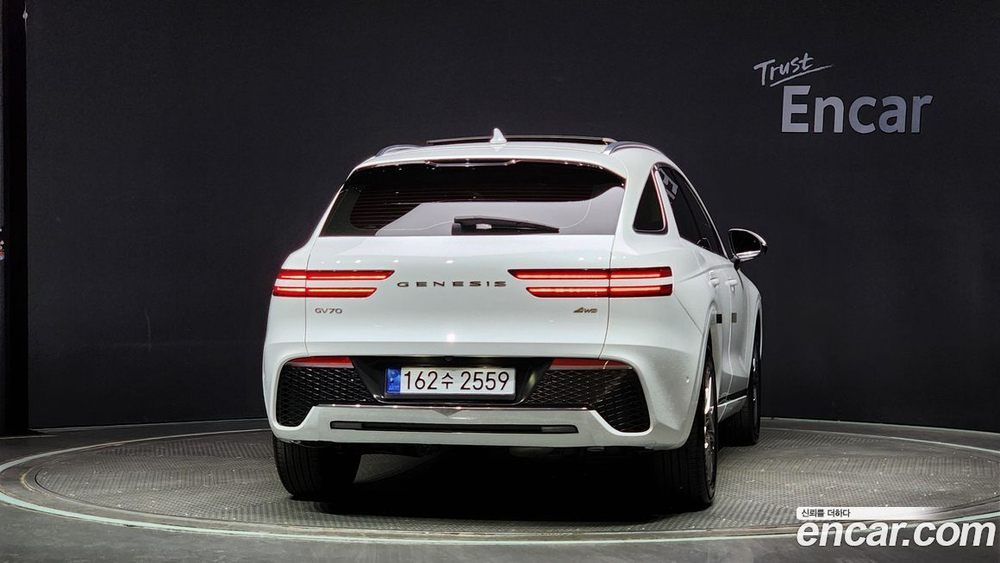 Genesis GV70 2.2 Дизель AWD (02.2021)