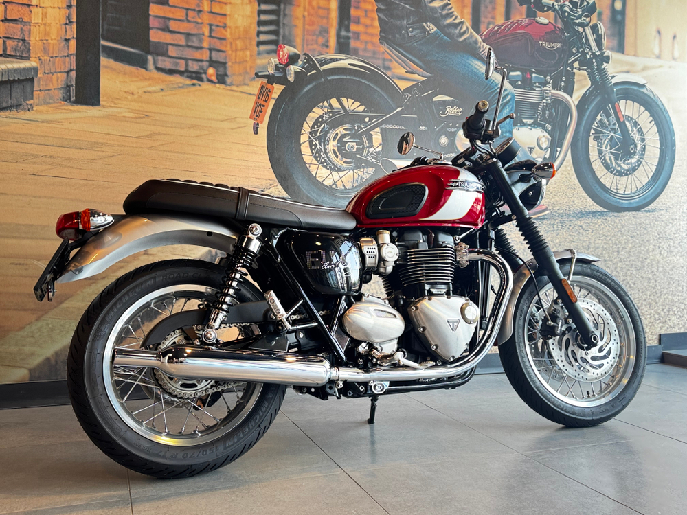 Triumph Boneville T120 Elvis Presley