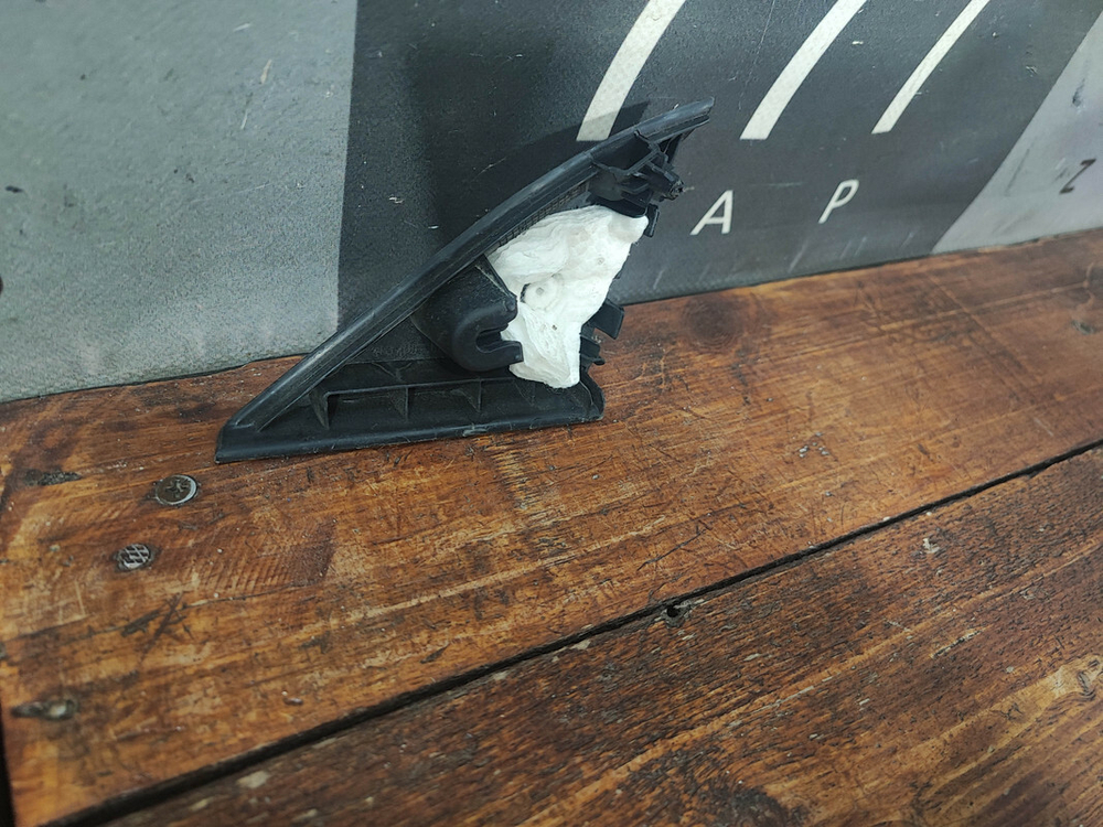 Накладка двери передняя правая Chery Tiggo 4 18-нв Б/У Оригинал J686102060